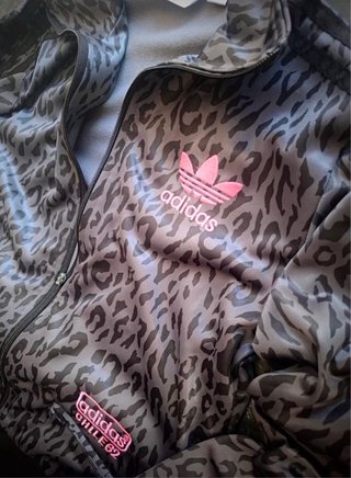 Chaqueta Adidas Estampado Animal Print