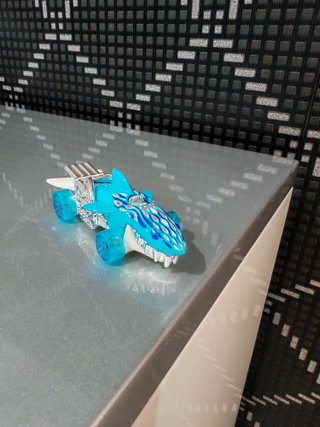 Hot Wheels Sharkruiser