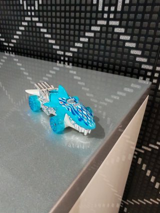 Hot Wheels Sharkruiser