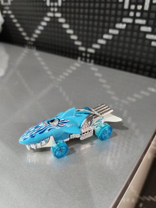 Hot Wheels Sharkruiser
