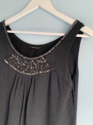 Vestido Massimo Dutti negro con pedrería