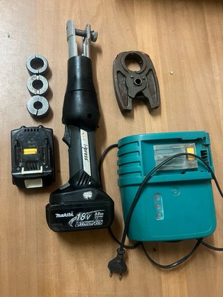 Prensa Multicapa Klauke + Batería y Cargador