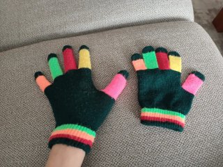 Guantes de lana coloridos