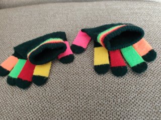 Guantes de lana coloridos