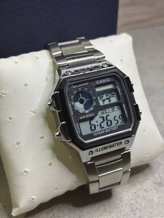 Casio AE1200 Reloj Digital Plata Negro