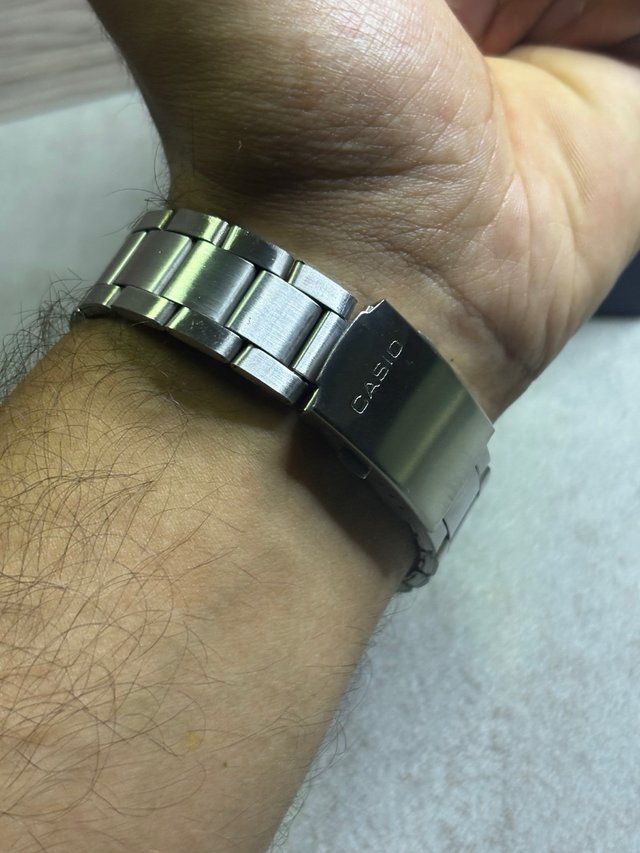 Casio AE1200 Reloj Digital Plata Negro