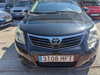 Toyota Avensis 2011