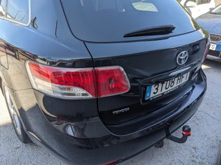 Toyota Avensis 2011