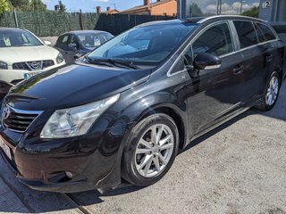 Toyota Avensis 2011