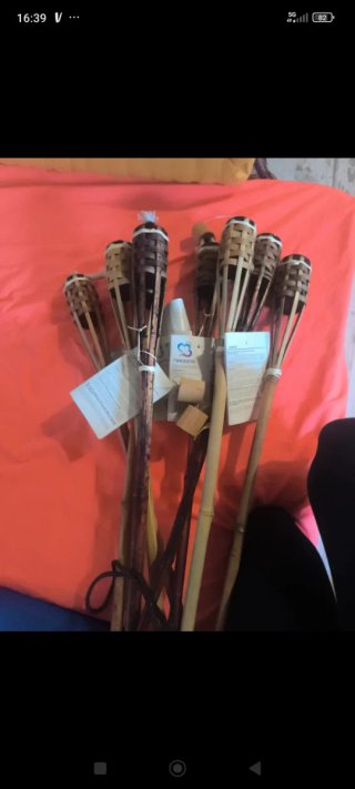 8 Antorchas de bambú y mimbre