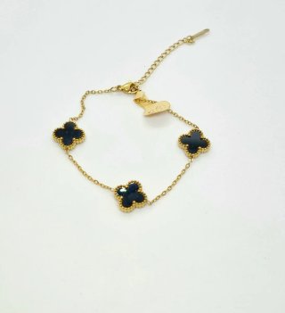 Pulsera tréboles moda lujosa.