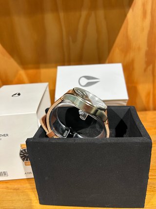 Reloj Nixon Sentry Leather