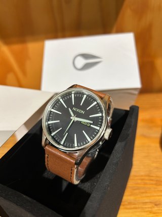 Reloj Nixon Sentry Leather