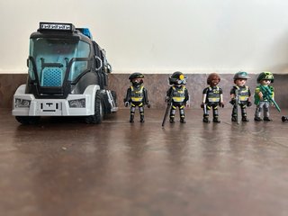 Playmobil PM 9360 Camión SWAT