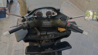 Suzuki Burgman AN400 Blanca