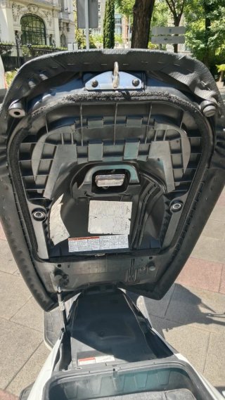 Suzuki Burgman AN400 Blanca