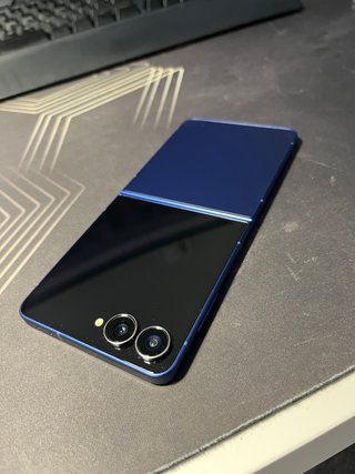 Samsung Galaxy Z Flip 7 Azul