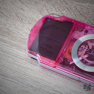 PSP 2000 Cyber Pink USB-C 64GB Batería Nueva