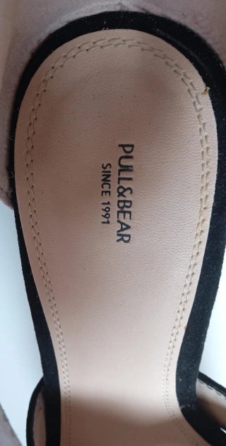 Sandalias tacón Pull&Bear negras 37