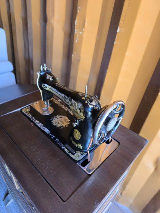 MAQUINA DE COSER "SINGER" ☎️683469031☎️
