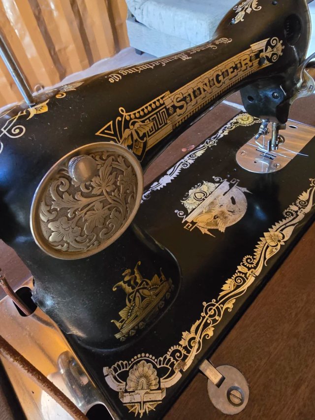 MAQUINA DE COSER "SINGER" ☎️683469031☎️