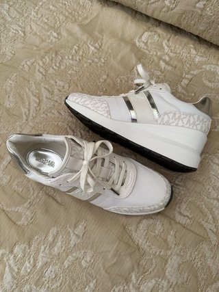 Deportivas Michael Kors Cuña Interior Plata/Blanco