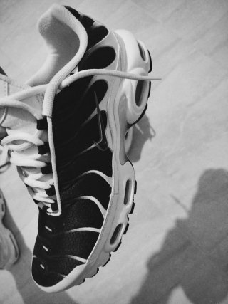 Zapatillas Nike Air Max Tavas Negras y Blancas ori