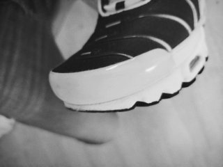 Zapatillas Nike Air Max Tavas Negras y Blancas ori