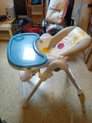 Trona infantil ajustable y reclinable