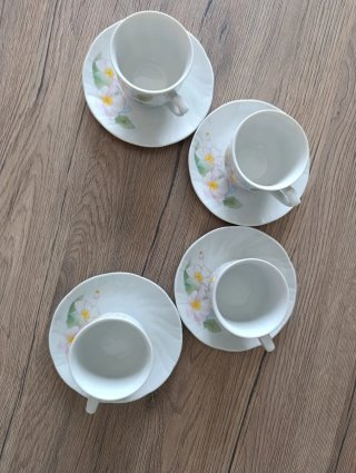Set 4 tazzine caffè porcellana