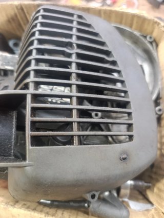 Husqvarna 128DLX Desbrozadora