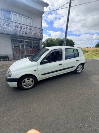 Renault Clio 2000