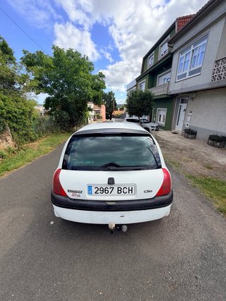 Renault Clio 2000
