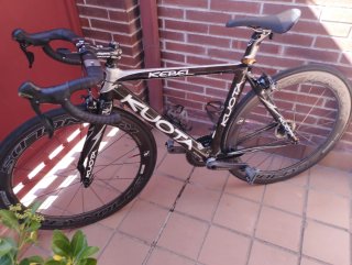 Bicicleta carretera kuota kebel