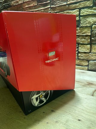 LEGO Technic Ferrari Daytona SP3 42143