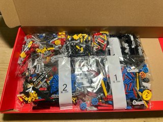 LEGO Technic Ferrari Daytona SP3 42143