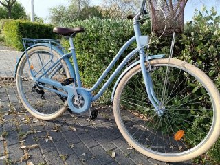 Bicicleta Decathlon Azul con Cesta