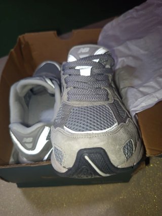 New Balance 2002R Gris