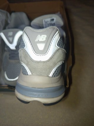New Balance 2002R Gris