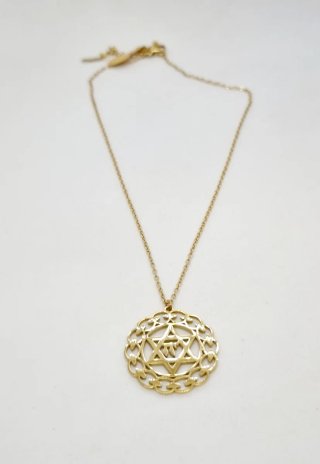 Collar Geometría Sagrada Dorado, estrella de David