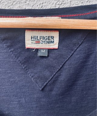 Camiseta Tommy Hilfiger estrellas y rayas -talla M