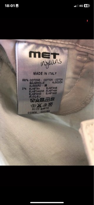 Shorts Met Beige