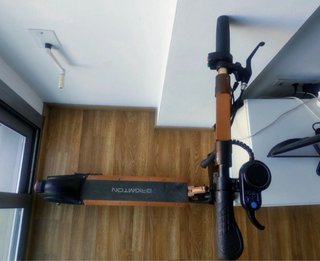 Patinete Eléctrico BRIGMTON con Suspensión