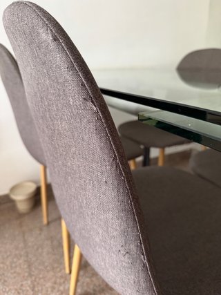 Mesa de comedor + 4 sillas