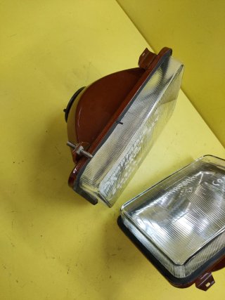FAROS DELANTEROS SAVA (ADAPTABLES SEAT 124)