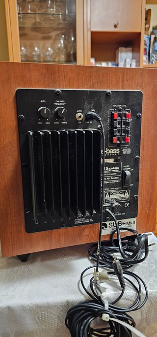 Home Cinema y Altavoces Marrones/Plateados