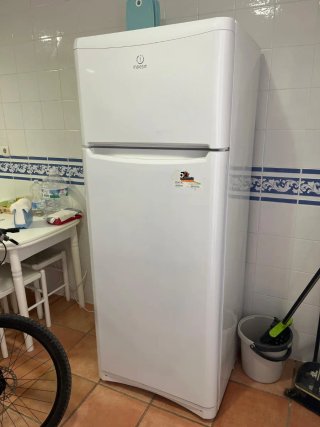 Frigorífico Indesit