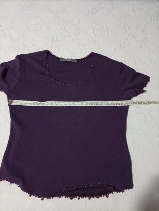 Camiseta Caroll Morada con Detalles