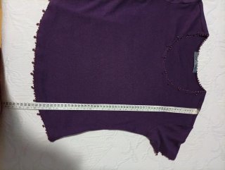 Camiseta Caroll Morada con Detalles