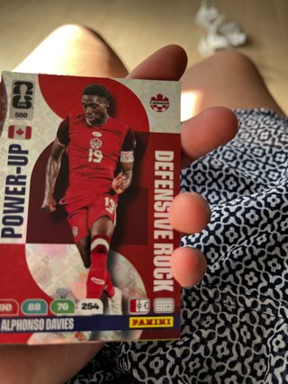 Carta Panini Alphonso Davies Canada Power-Up